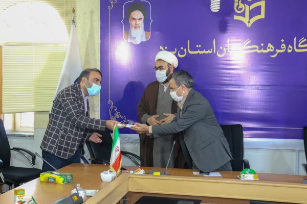 نشست مسئولان دانشگاه فرهنگیان یزد با کارکنان پردیس شهیدان پاک نژاد  12