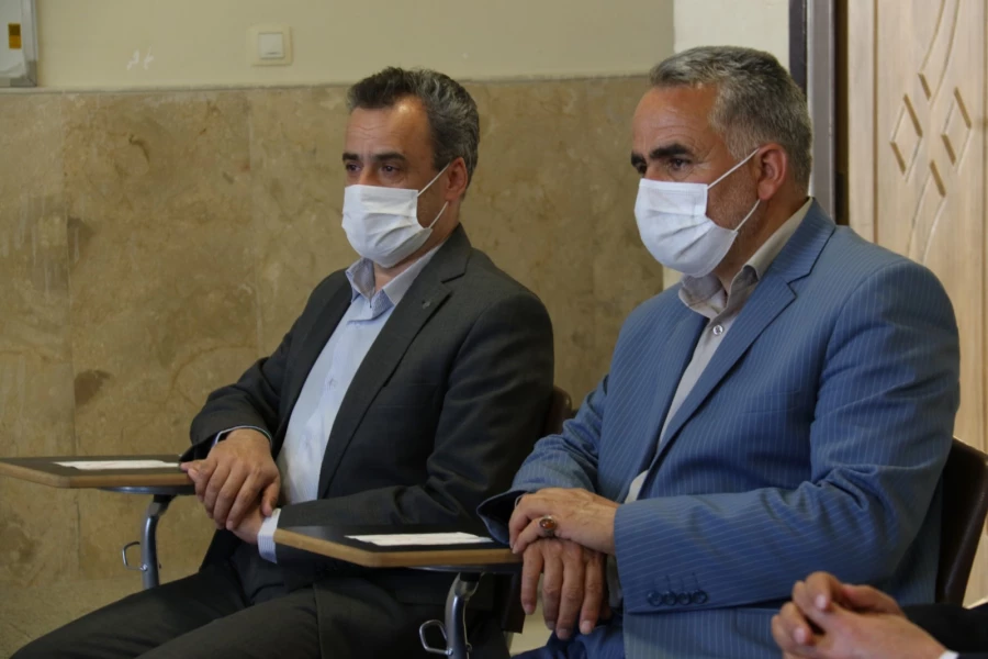 بازدید مدیر کل آموزش و پرورش استان یزد از روند مصاحبه پذیرفته شدگان آزمون استخدامی
 6