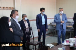 بازدید مدیر کل آموزش و پرورش استان یزد از روند مصاحبه پذیرفته شدگان آزمون استخدامی
 8