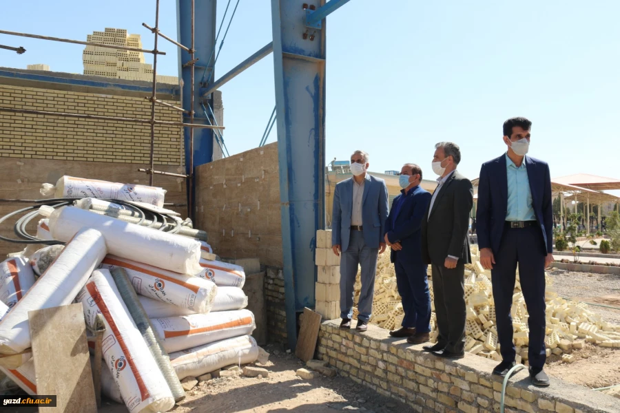 بازدید مدیر کل آموزش و پرورش استان یزد از روند مصاحبه پذیرفته شدگان آزمون استخدامی سال 99
 2