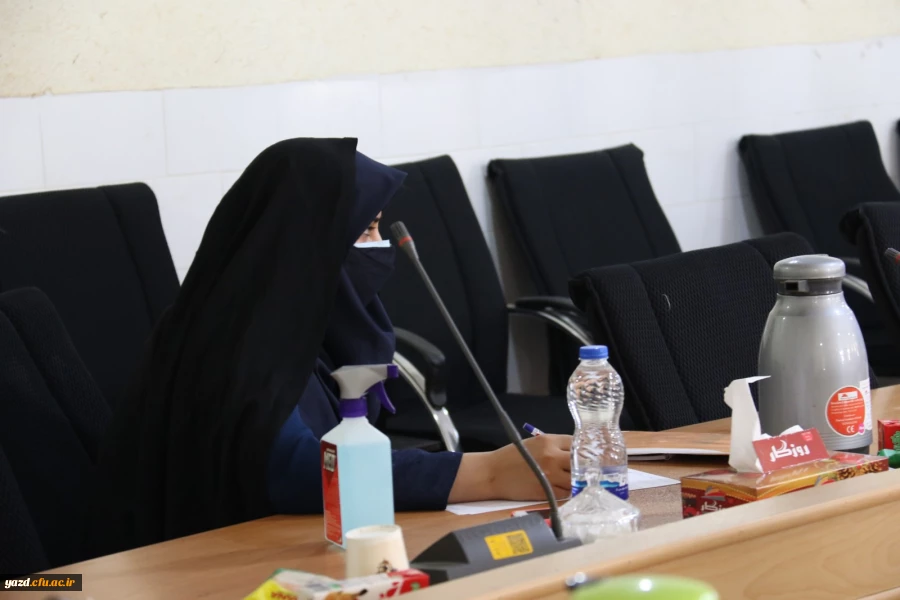 جلسه طرح توانمند سازی دانشجویان شاهد و ایثارگر دانشگاه های کل استان یزد 3
