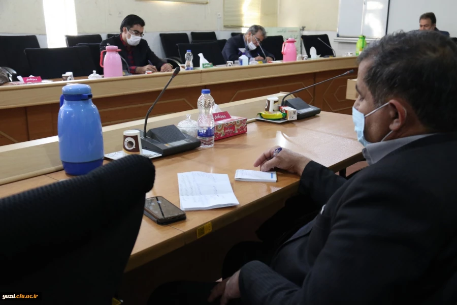 جلسه طرح ابتکاری توانمندسازی دانشجویان شاهد و ایثارگر دانشگاه های استان یزد 6