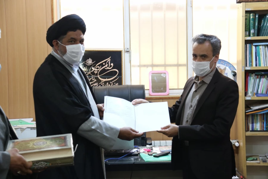 تقدیر استاندار یزد از سرپرست دانشگاه فرهنگیان استان 9