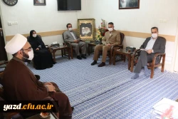 دیدار اعضای هیات رئیسه دانشگاه فرهنگیان یزد با نماینده محترم ولی فقیه و امام جمعه استان 3