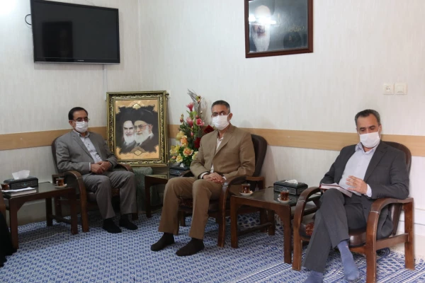 دیدار اعضای هیات رئیسه دانشگاه فرهنگیان یزد با نماینده محترم ولی فقیه و امام جمعه استان 4