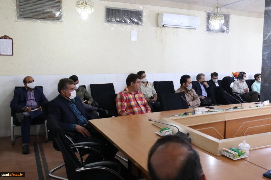 نشست صمیمانه مسئولان دانشگاه با کارکنان 5