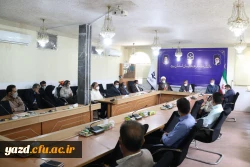 نشست صمیمانه مسئولان دانشگاه با کارکنان 3