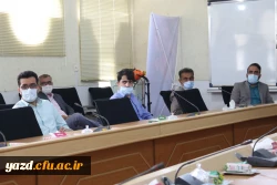 نشست صمیمانه مسئولان دانشگاه با کارکنان 9