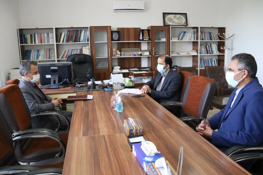 دیدار سرپرست دانشگاه فرهنگیان استان با معاون آموزشی و تحصیلات تکمیلی دانشگاه یزد 5
