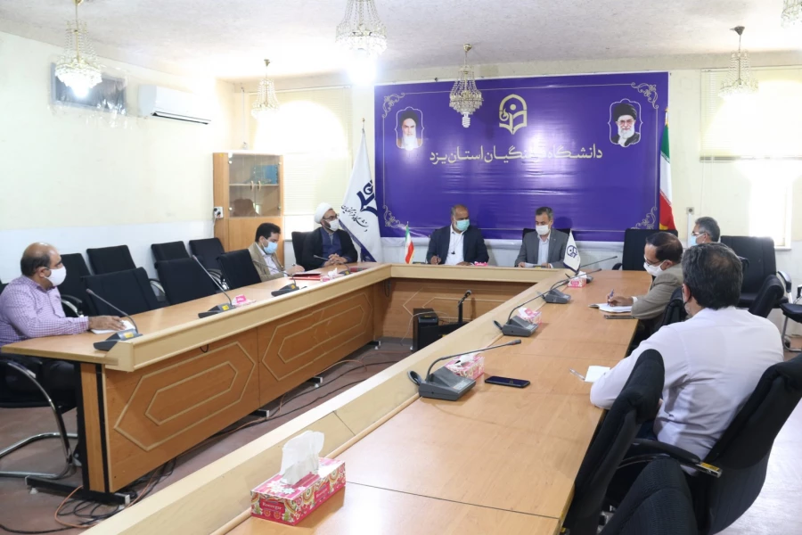 نشست صمیمی نماینده محترم شهرستان های مهریز، بافق، بهاباد، خاتم و ابرکوه در مجلس شورای اسلامی با مسئولان دانشگاه فرهنگیان یزد 3