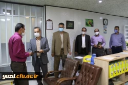 تقدیر از کارکنان حوزه آموزش پردیس های دانشگاه فرهنگیان یزد در دهه سرآمدی آموزش 4