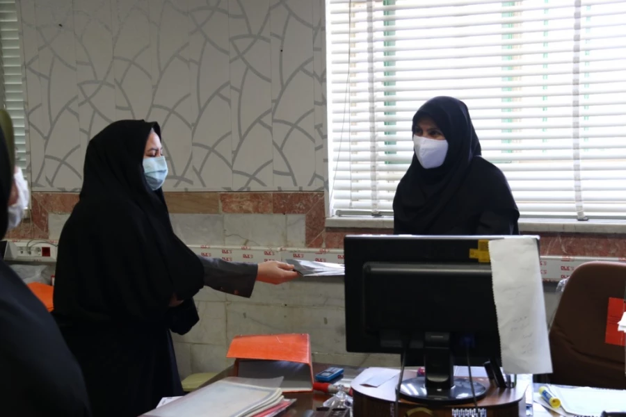 تقدیر از کارکنان حوزه آموزش پردیس های دانشگاه فرهنگیان یزد در دهه سرآمدی آموزش 9