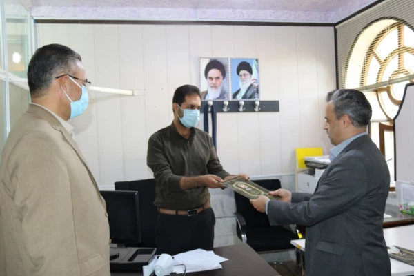 تجلیل از مسئولان روابط عمومی پردیس های استانی دانشگاه فرهنگیان یزد 3