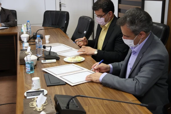 انعقاد تفاهم نامه همکاری بین دانشگاه فرهنگیان یزد و دانشگاه مادر استان  7