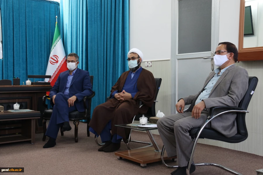 دیدار هیات رئیسه دانشگاه فرهنگیان یزد با رئیس مجمع نمایندگان استان در مجلس شورای اسلامی 
 3