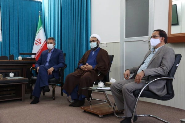 دیدار هیات رئیسه دانشگاه فرهنگیان یزد با رئیس مجمع نمایندگان استان در مجلس شورای اسلامی 
 4