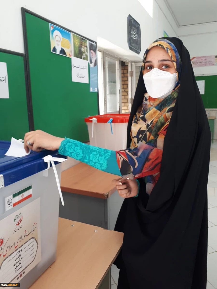 حضور دانشجومعلمان دانشگاه فرهنگیان یزد در انتخابات 1400 16