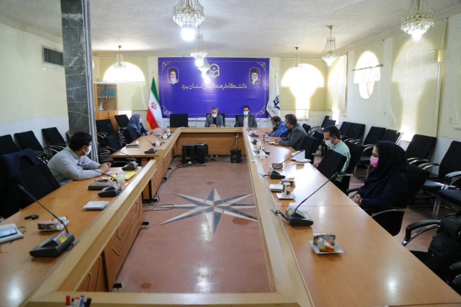 نشست خبری مدیر امور پردیس های دانشگاه فرهنگیان یزد با اصحاب رسانه 14