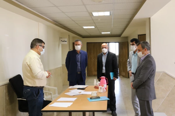 بازدید مدیر امور پردیس های استان یزد از روند برگزاری مصاحبه داوطلبان ورود به دانشگاه فرهنگیان 3