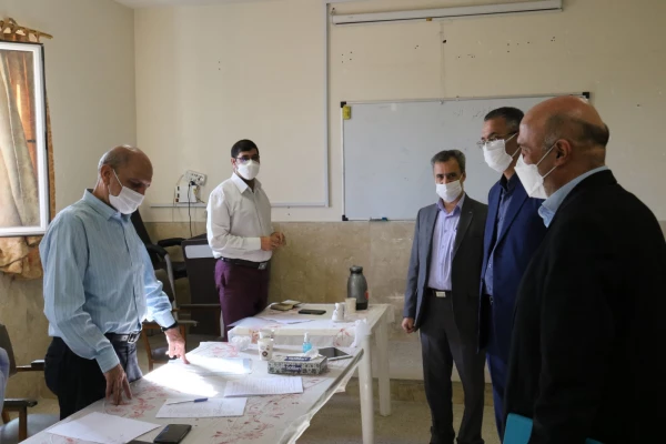 بازدید مدیر امور پردیس های استان یزد از روند برگزاری مصاحبه داوطلبان ورود به دانشگاه فرهنگیان 4