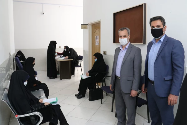 بازدید مدیر امور پردیس های استان یزد از روند برگزاری مصاحبه داوطلبان ورود به دانشگاه فرهنگیان 6