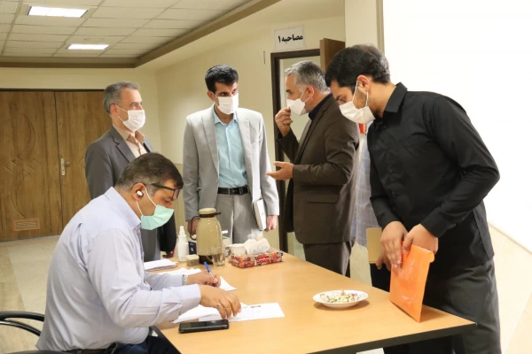 بازدید مدیر کل آموزش و پرورش استان یزد از روند برگزاری مصاحبه داوطلبان ورود به دانشگاه فرهنگیان سال 1400 3