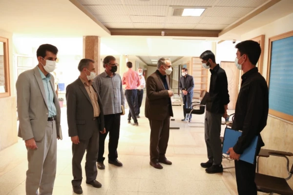 بازدید مدیر کل آموزش و پرورش استان یزد از روند برگزاری مصاحبه داوطلبان ورود به دانشگاه فرهنگیان سال 1400 9