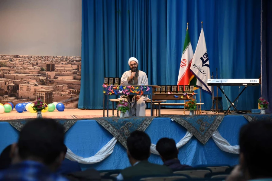 آیین دانش آموختگی دانشجومعلمان دانشگاه فرهنگیان یزد 5
