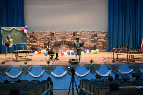 آیین دانش آموختگی دانشجومعلمان دانشگاه فرهنگیان یزد 12