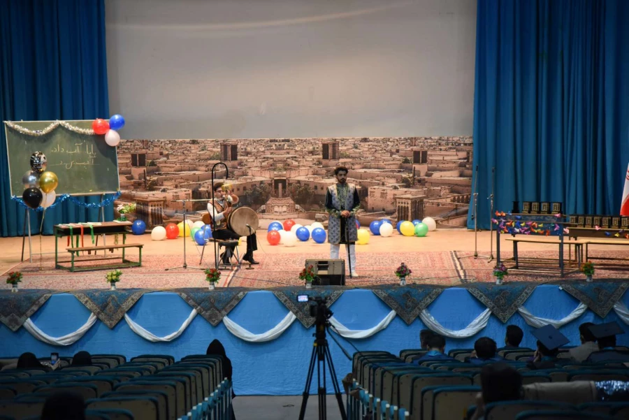 آیین دانش آموختگی دانشجومعلمان دانشگاه فرهنگیان یزد 12