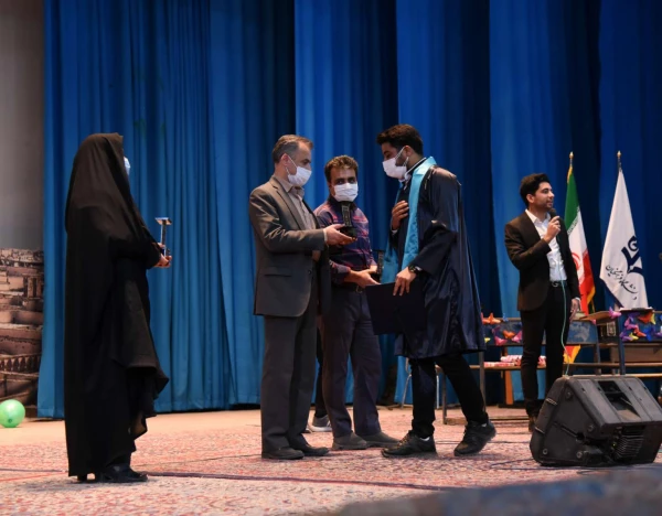 آیین دانش آموختگی دانشجومعلمان دانشگاه فرهنگیان یزد 13