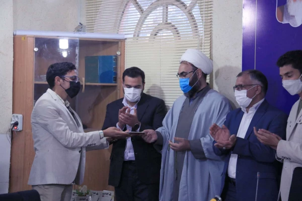 رونمایی از کتاب فی البداهه، تو 10