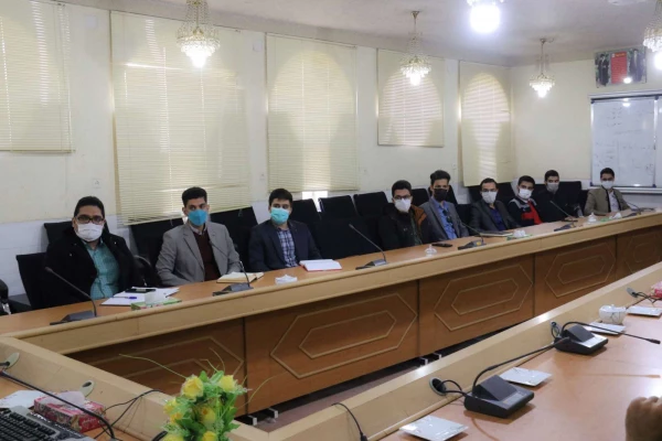 نشست منتخبان دومین دوره انتخابات الکترونیکی کانون ها و انجمن ها با مسوؤلان دانشگاه 5