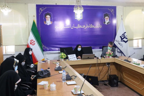 نشست منتخبان دومین دوره انتخابات الکترونیکی کانون ها و انجمن های پردیس حضرت فاطمه الزهراء (س) 5