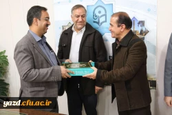 تجلیل از کارکنان حوزه مالی پردیس های استانی دانشگاه فرهنگیان یزد 5