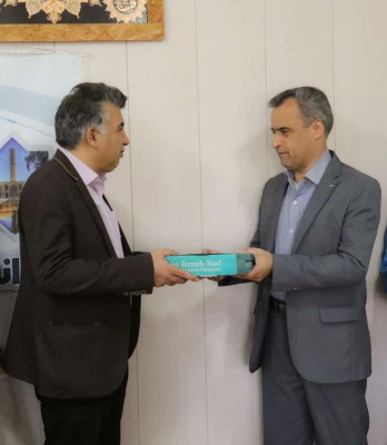 تجلیل از کارکنان حوزه مالی پردیس های استانی دانشگاه فرهنگیان یزد 10