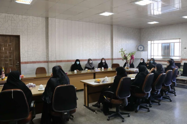 نشست با اعضای هیأت علمی و کارکنان پردیس حضرت فاطمه الزهراء (س) 2