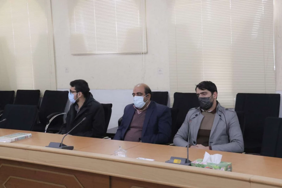 تقدیر از برگزیدگان مسابقه دانش و بینش 7