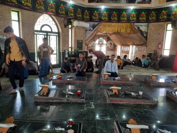 اعزام دانشجو معلمان پردیس های استان به مناطق عملیاتی جنگی جنوب کشور 8