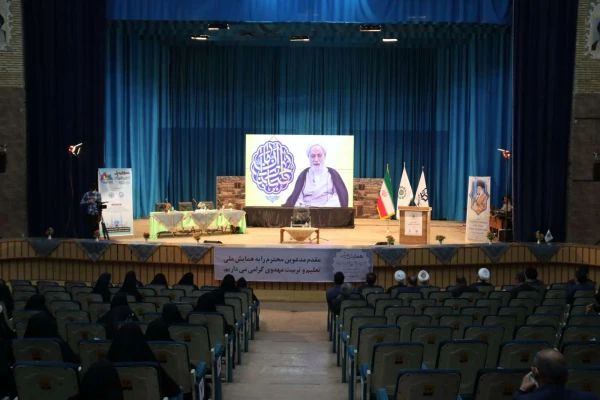 موضوع مهدویت به همایش ها محدود نشود 3