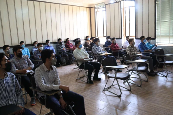 آغاز آموزش حضوری در دانشگاه فرهنگیان یزد 11