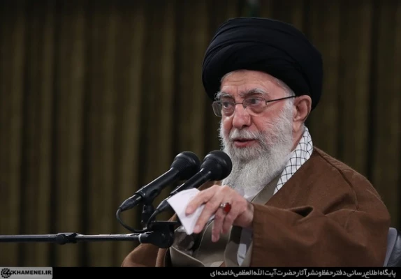 دیدار معلمان با رهبر انقلاب
 4