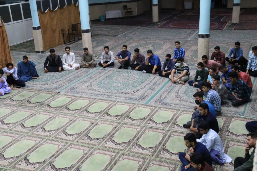 نشست صمیمی مدیر استان با دانشجومعلمان خوابگاهی پردیس ها 3