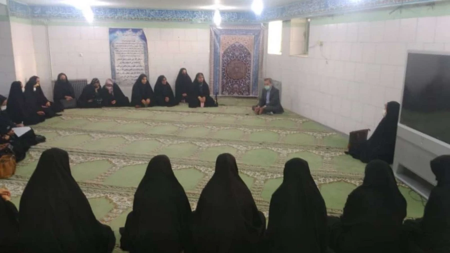 نشست صمیمی مدیر استان با دانشجومعلمان خوابگاهی پردیس ها 8