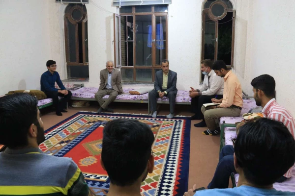 بازدید سرپرست دانشگاه فرهنگیان یزد از خوابگاه های دانشجویی پردیس های استان 5