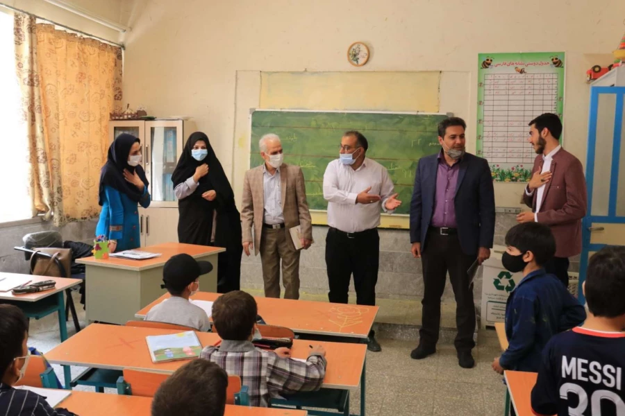 بازدید مسئولان دانشگاه فرهنگیان یزد از مدارس مجری طرح کارورزی 3