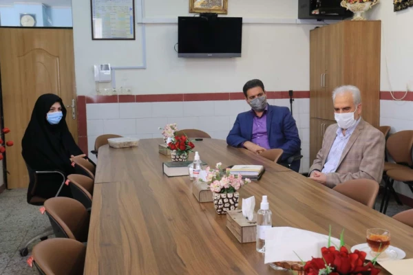 بازدید مسئولان دانشگاه فرهنگیان یزد از مدارس مجری طرح کارورزی 4