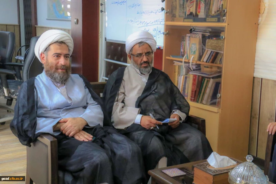 دیدار سرپرست دانشگاه فرهنگیان یزد با مدیر کل سازمان تبلیغات اسلامی استان 5