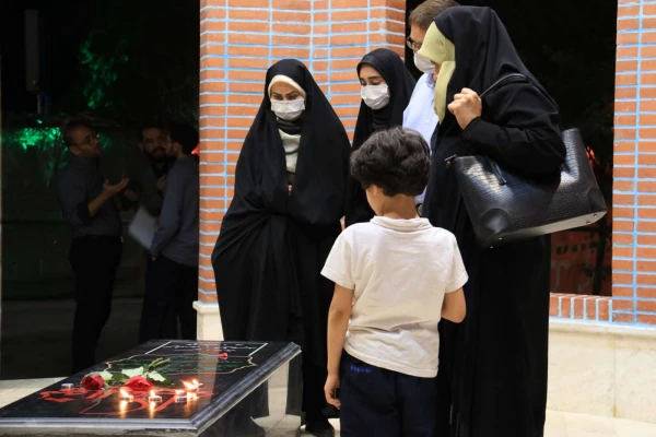 یادواره شهدای دانشجومعلم استان و گرامیداشت شهید گمنام تدفین شده در دانشگاه فرهنگیان یزد 18