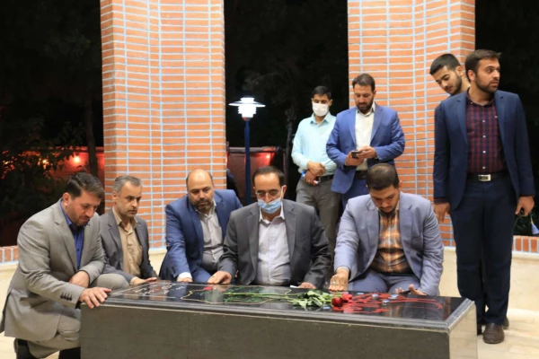 یادواره شهدای دانشجومعلم استان و گرامیداشت شهید گمنام تدفین شده در دانشگاه فرهنگیان یزد 20